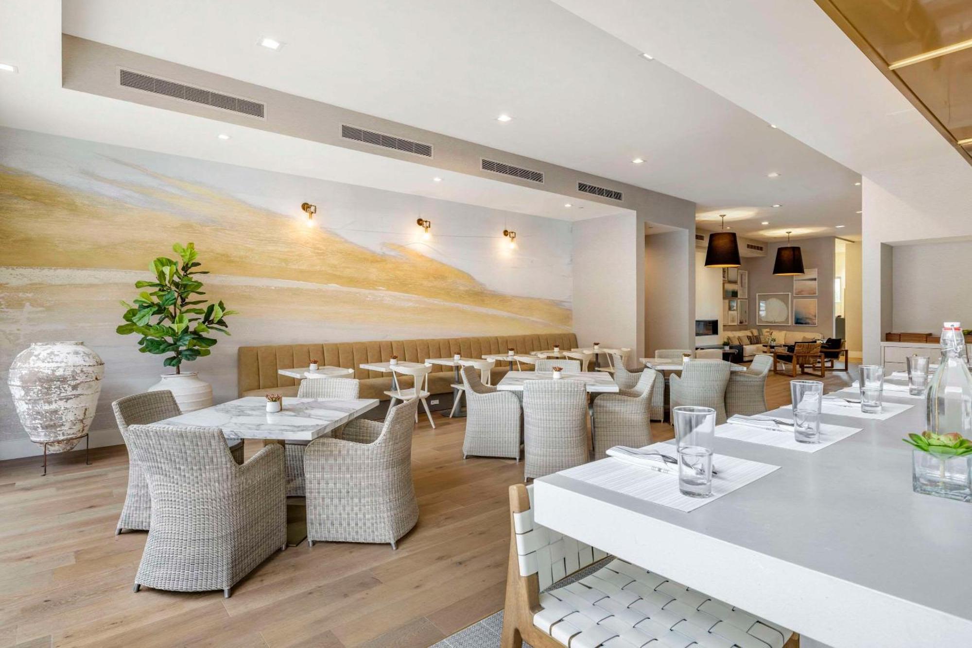 Cambria Hotel Calabasas - Malibu Экстерьер фото